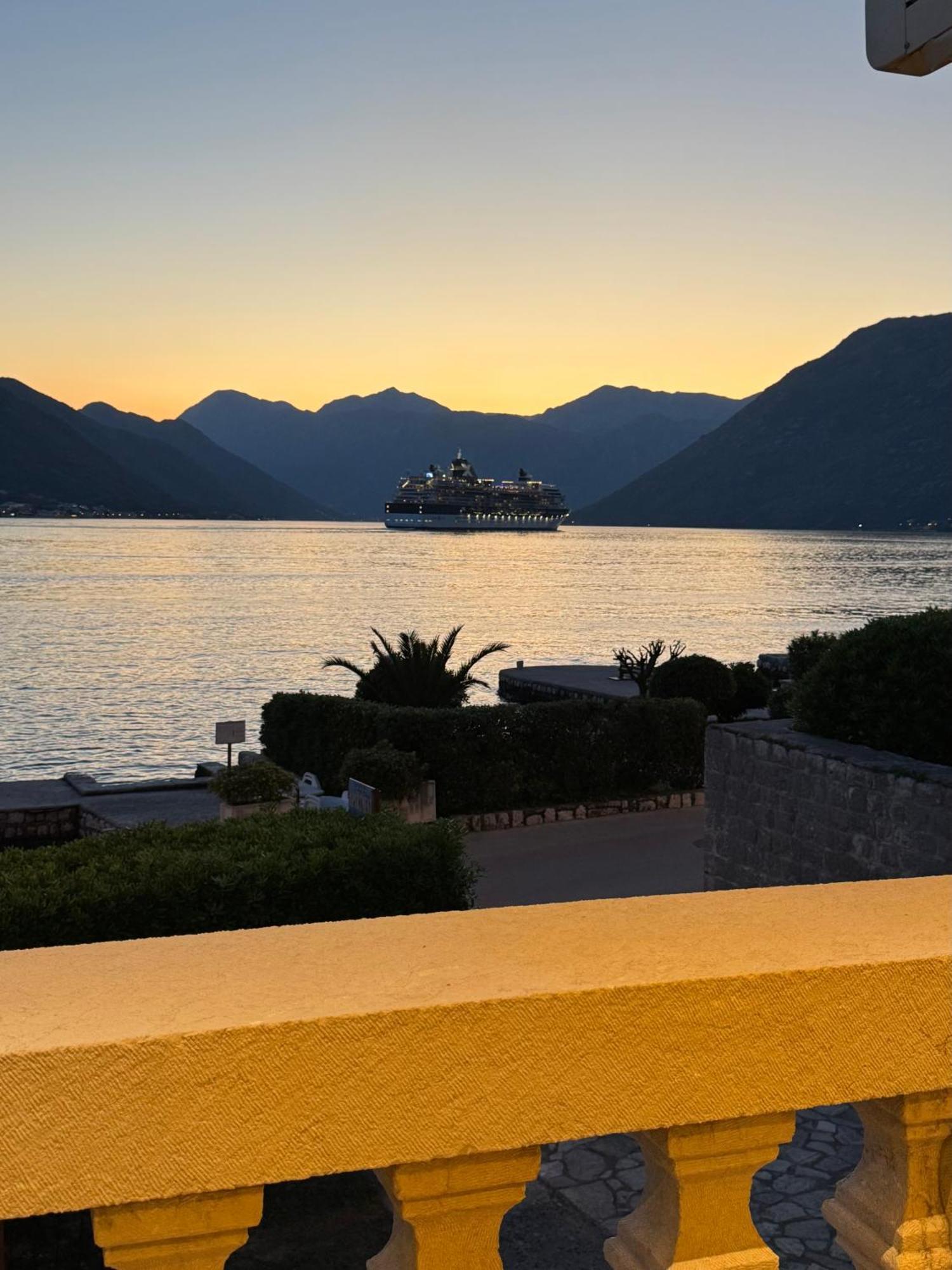Apartments Radonicic Kotor Exterior foto