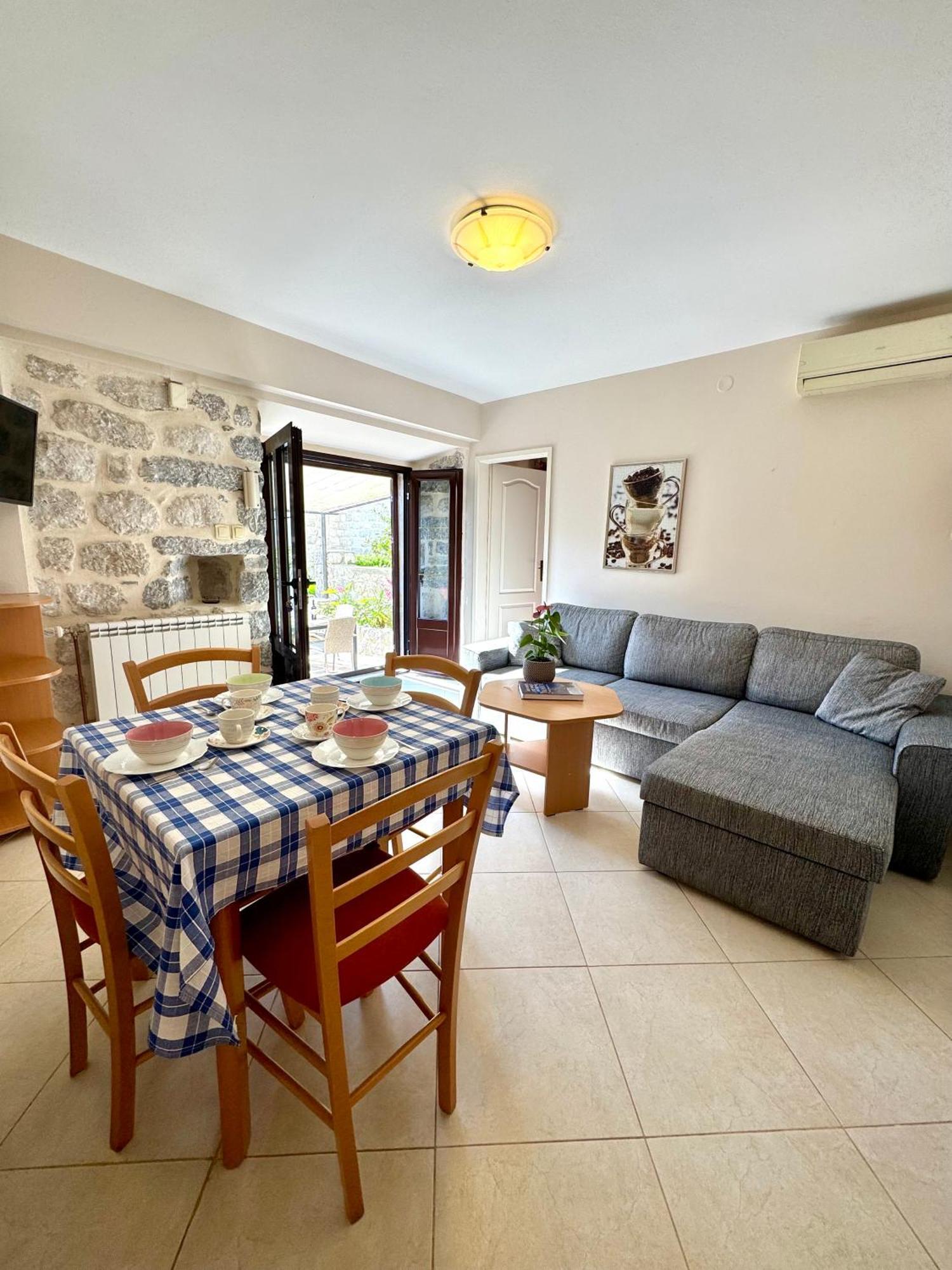 Apartments Radonicic Kotor Exterior foto